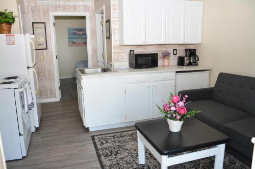. 68 East Grand Condo & Suites