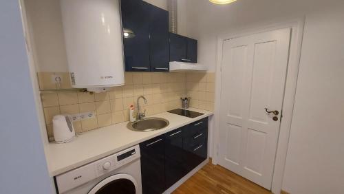 Two-Bedroom Apartment image 6