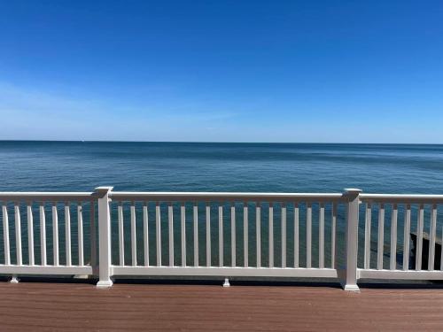 Petes Lakefront Motel, LLC in Geneva, USA