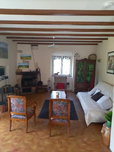 Gîte Tilleul Maison de Famille 3 à 6 pers (Gite Tilleul Maison de Famille 3 a 6 pers) in Juvinas