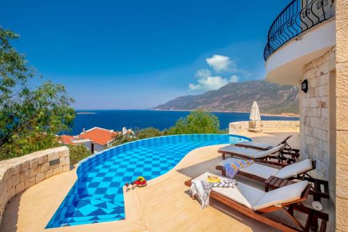 Three-Bedroom Villa image 10