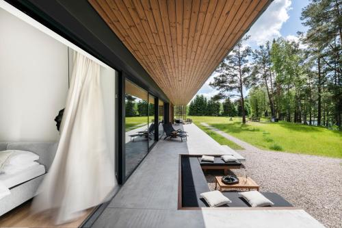 設施, The Lake - Waterfront Villas Retreat in 因圖爾克