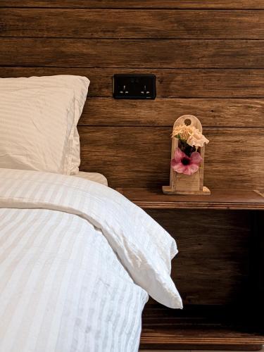 2 twin beds