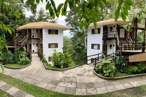 372582939 Villa Maya