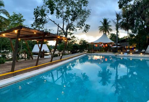 372583902 Villa Maya