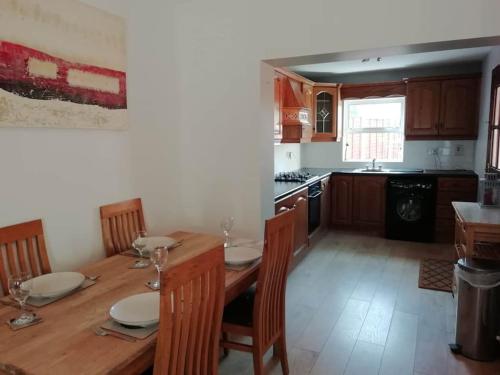 Bovinda Cottage - By the Beach, Bettystown in Bettystown