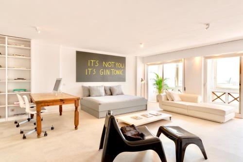 Lisbon Swimming pool apartment with private parking 2