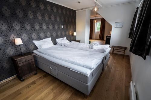Dragsvik Fjordhotel - image 13