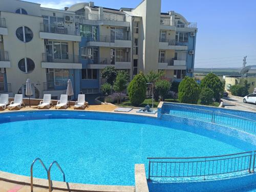 Sunset Studio in Kosharitsa with Pool, SPA, Gym and Parking by Flat Mаnager in Kosharitsa