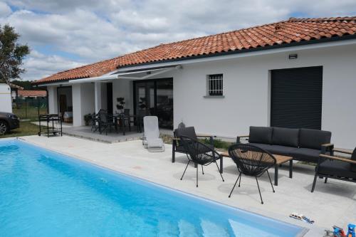 Maison meublé de tourisme avec piscine - Les Bruyères - proche océan gîte à louer Onesse-Laharie
