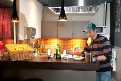 MEININGER Hotel Salzburg City Center - image 11