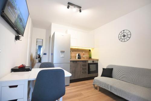 Apartment by the sea Renata in Punta Skala, Petrčane (zdjęcie 10)