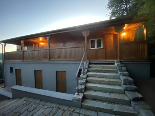 Bungalow with Patio