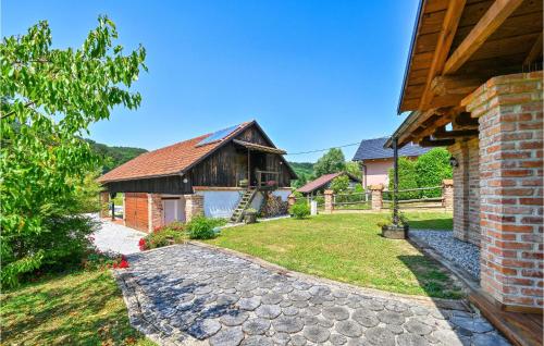 Amazing Home In Prosenik Gubasevski With Sauna