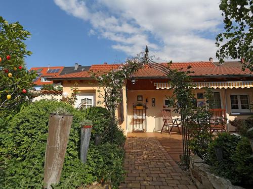 Anjas Ferienhaus Freiburg - image 3