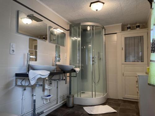 Maison charmante avec Wifi et animaux acceptés en Montagne Bourbonnaise - FR-1-489-277 (Maison charmante avec Wifi et animaux acceptes en Montagne Bourbonnaise - FR-1-489-277) in Arfeuilles