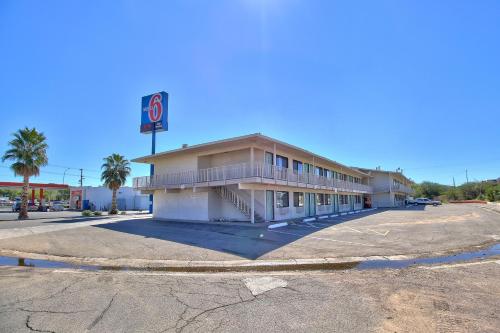 Motel 6-Nogales, AZ - Mariposa Road