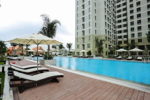 Sunset River View_2BR in Masteri Thao Dien_Free Pool,Gym photo
