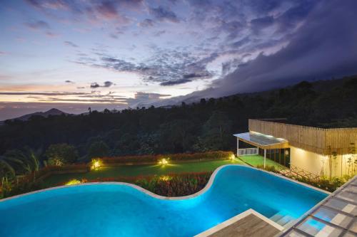 Svømmebasseng, Giriwood Hotel & Villa in Bedugul