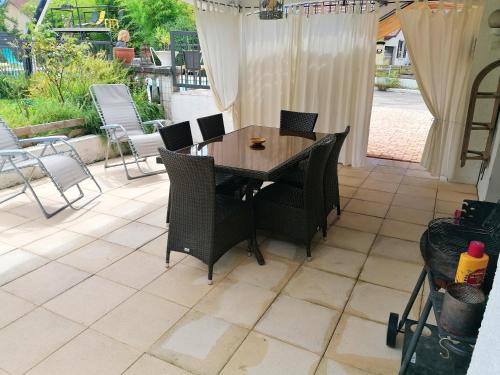 Appartement de 2 chambres avec piscine partagee et jardin clos a Voreppe