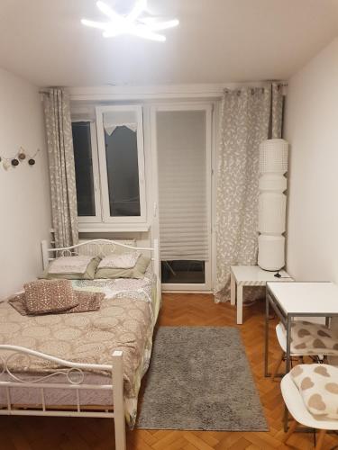 Apartament Plac Trzech Krzyży, Warsaw