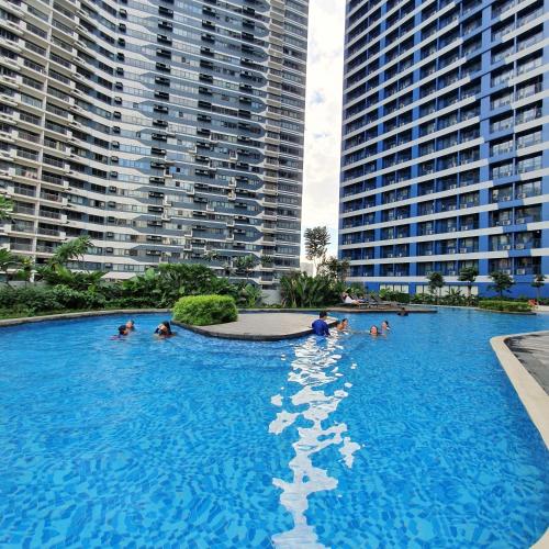 Air Residences Makati Condo Elegant Grand Hotel Type