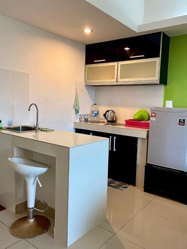 Private Studio Viana Court Service Apartment 2 with private parking in Wakaf Che Yeh