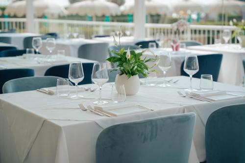 372726339 Hotel Galassia Suites & Spa