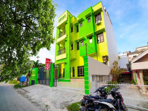 SUPER OYO 91283 Sg Premium Guest House