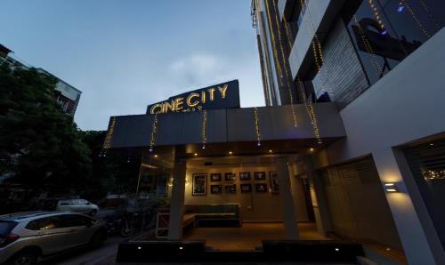 Upar Hotels Cinecity Kodambakkam RAGHAVENDRA MANDAPAM