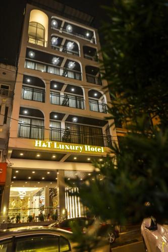 H&T Luxury Hotel