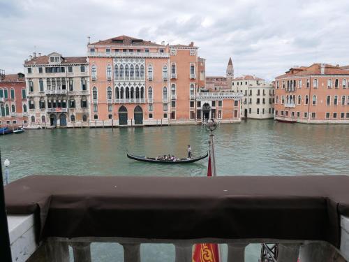 Exclusive Junior Suite Grand Canal View