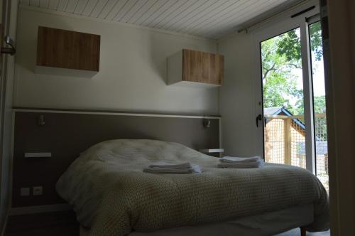 2 bedrooms, 4 beds