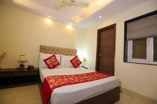 Hotel Mayur Assam - New Delhi Railway Station