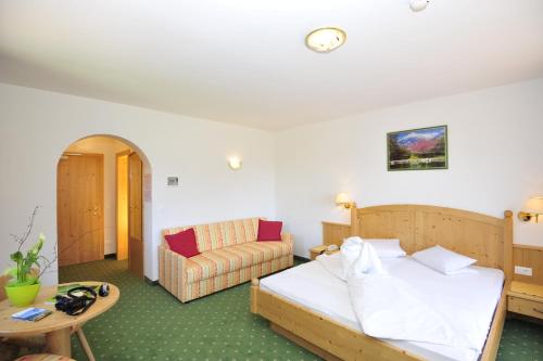 Hotel Weger – Tirol Village, MS