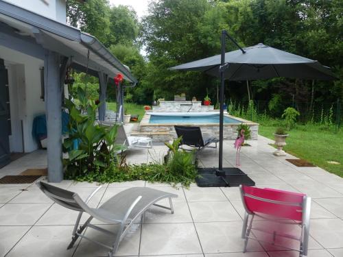 Toki Eder chez Marisol, piscine chauffée, décoration soignée et océan à 15 minutes entre Bayonne et Hossegor - Location saisonnière - Saint-Martin-de-Seignanx