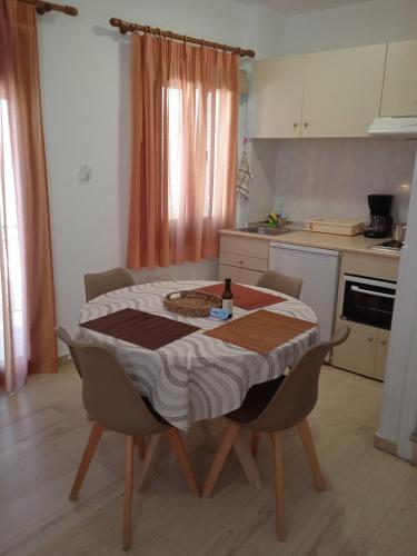 Konyha, Αrgo Studios in Pythagoreio