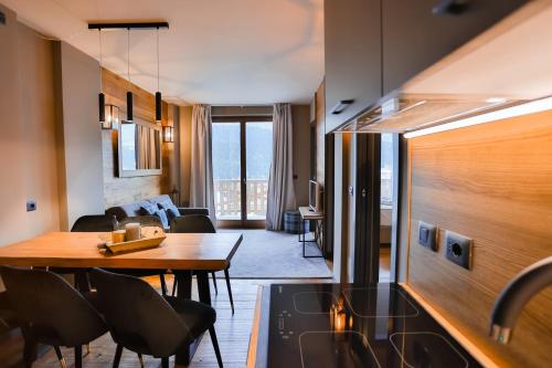 2 bedrooms, 3 beds