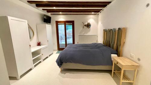 Ca' dell'Ombra Felice - canal view - image 11