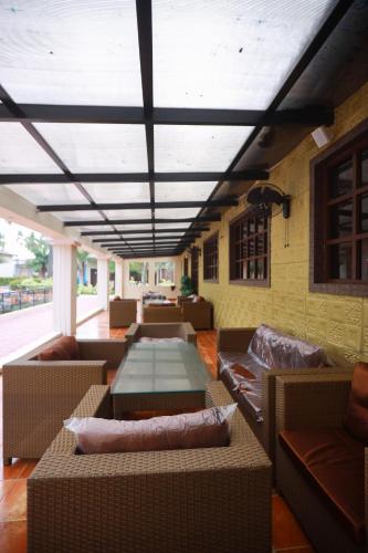Restorāns, Royal Destiny Resort by Thavika, Pollachi in Pollachi
