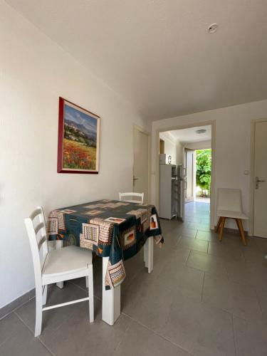 Apartment image 3