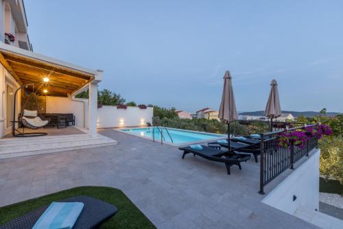 Villa Mermaid save 15 percent on Split-villas com