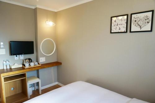 Hotel Gaon Golden Park Dongdaemun - Tap to explore photos