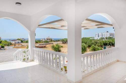 SMAROULA in Innachori