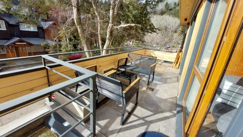 balkon/taras, Departamento muy cálido y luminoso, 2 ambientes con amplio balcón, 3PAX (8V4) (Departamento muy calido y luminoso, 2 ambientes con amplio balcon, 3PAX (8V4)) in San Martin De Los Andes