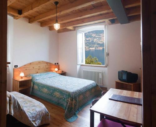 Guestroom, Ristorante Hotel Falchetto in Brunate