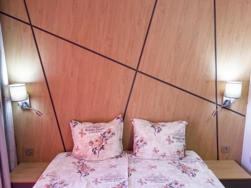 Two-Bedroom Apartment with Terrace and Sea View image 3