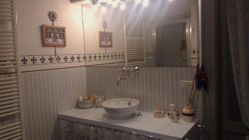 Smart-House-Central-Rent-Rooms-With-Air-Conditioning FREE PARKING, Бергамо (фото 6)