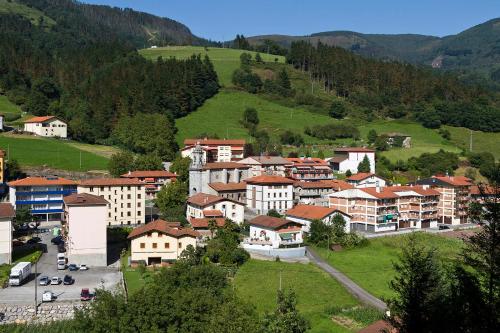 Uzturre - baskeyrentals in Gaztelu