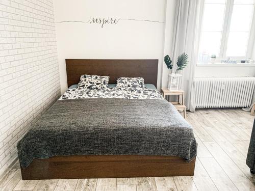 Charming Old Town Apartment with AC in Bratislava, Bratysława (zdjęcie 11)